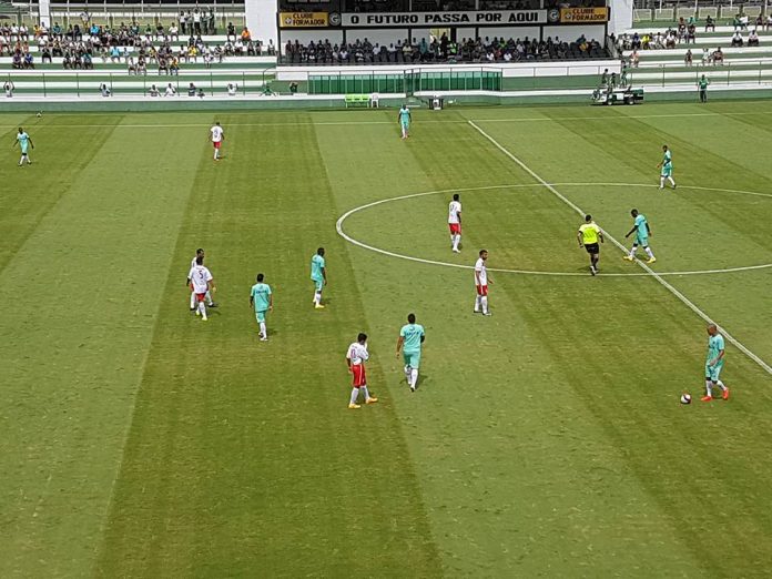 goiás 2 x 0 brasilia foto 1 vitor