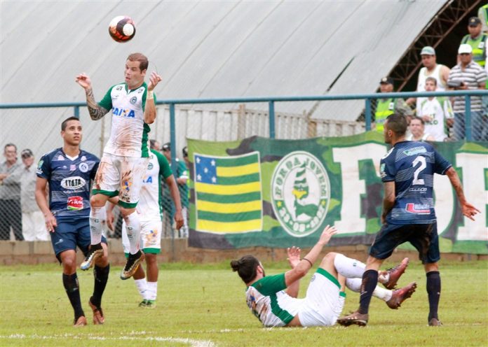 Goianésia 0 x 2 Goiás ft 1 gec