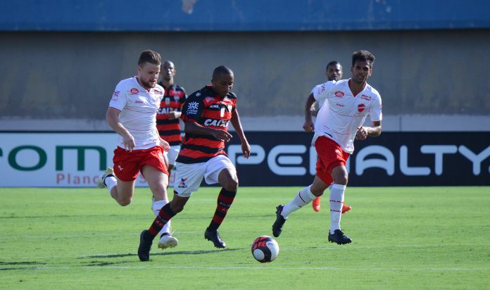 vila e atlético jogadores clássico