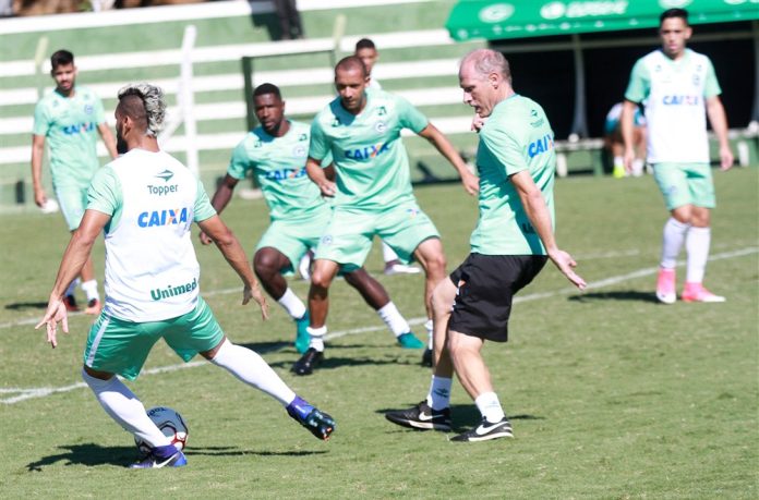 silvio criciúma Goiás  jogadores treino