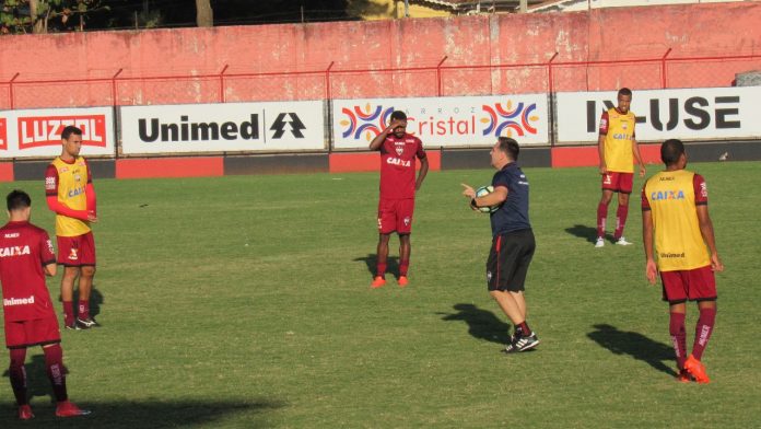 Atlético treina Accioly Doriva com Kléver e Breno Lopes