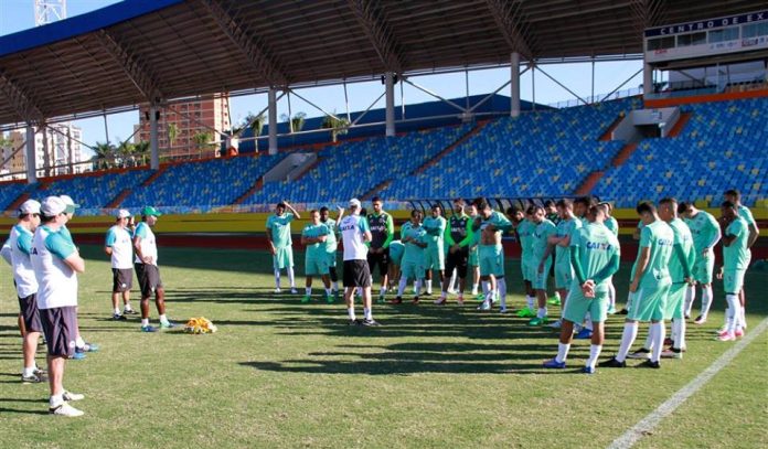 Goiás treina Olímpico 2