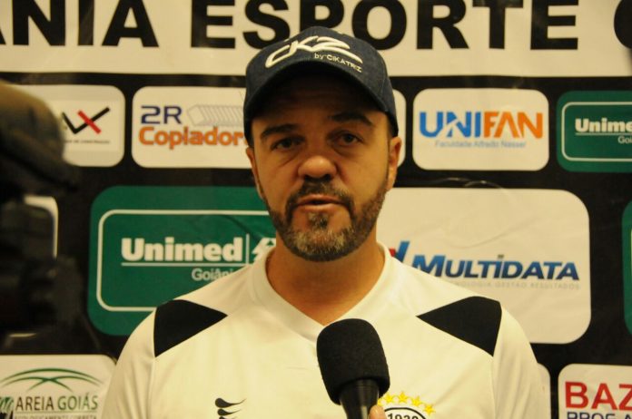 rogério mancini Goiânia adversário