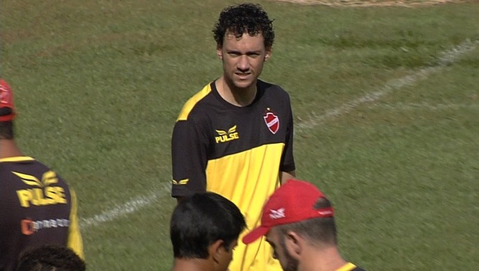 gustavo bastos
