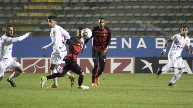 oeste 2 x 2 vila nova
