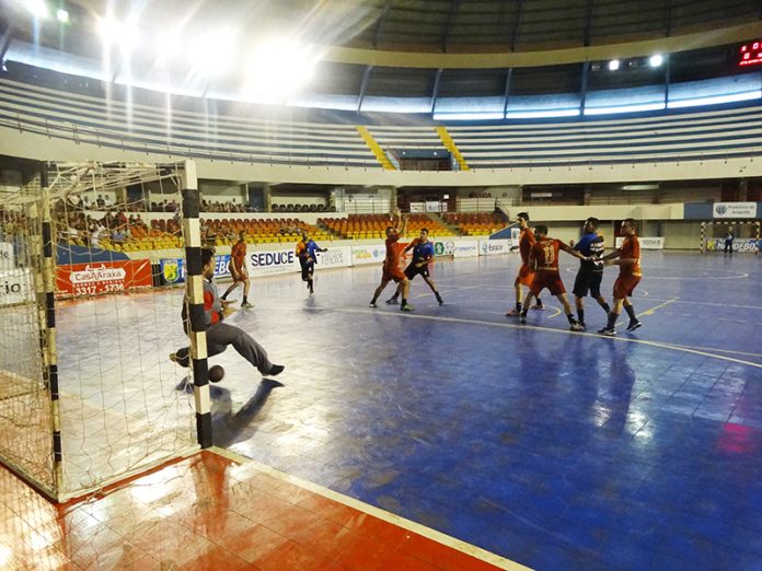 AERV Rio Verde x Mega Alfah final masculina da Conferência Centro-Oeste de Handebol 2017 AERV Rio Verde x Mega Alfah final masculina da Conferência Centro-Oeste de Handebol 2017