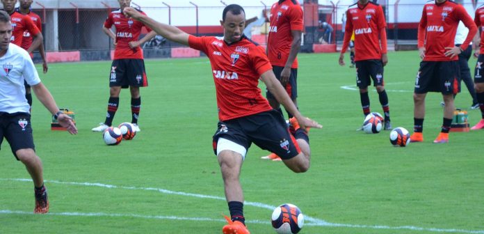 Roger Carvalho 1 treino ACG