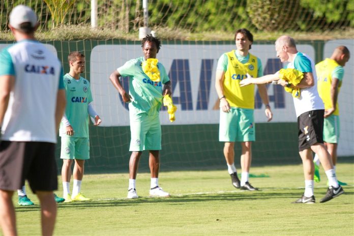 Sívio Criciúma treino Goiás alterações