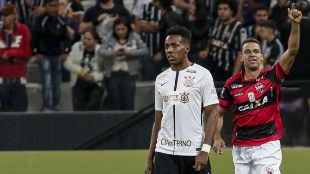 líder Corinthians 0 x 1 Atlético GO Itaquera