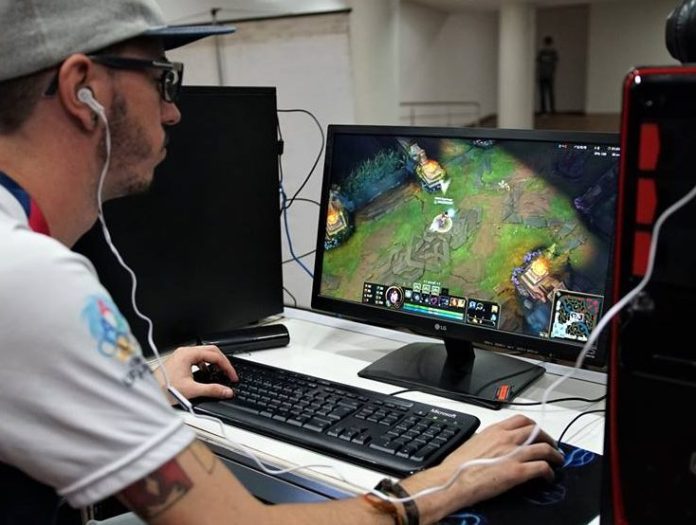 Luiz_Gustavo_Ragatanga_UFRPE_LoL
