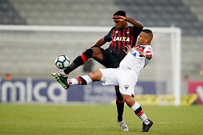 Walter Atlético PR 2 x 2 Atlético GO