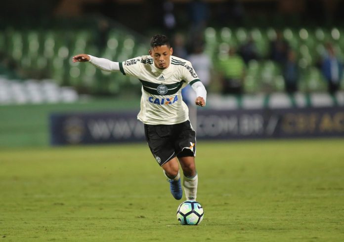 Tomás Bastos Coritiba