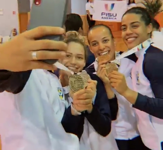 dângela guimarães
