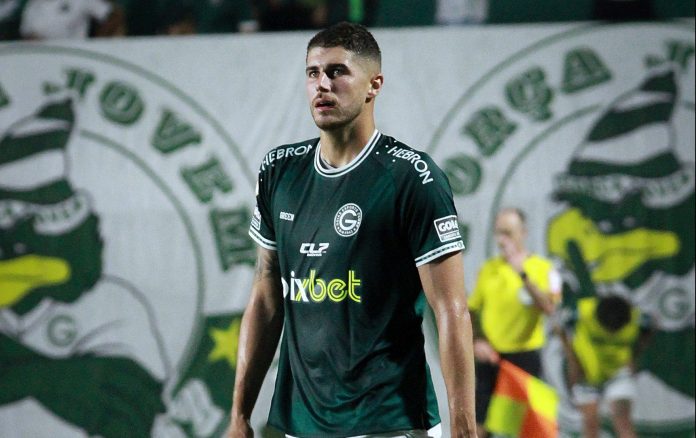 Vice-artilheiro do Brasileirão, Pedro Raul se despede do Goiás