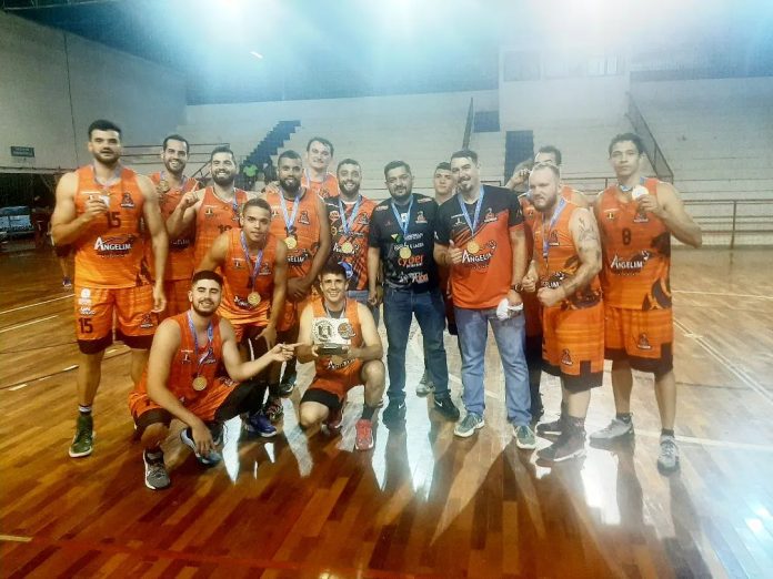 Vultures conquista segundo título do Campeonato Goiano de Basquete Masculino Vultures conquista segundo título do Campeonato Goiano de Basquete Masculino