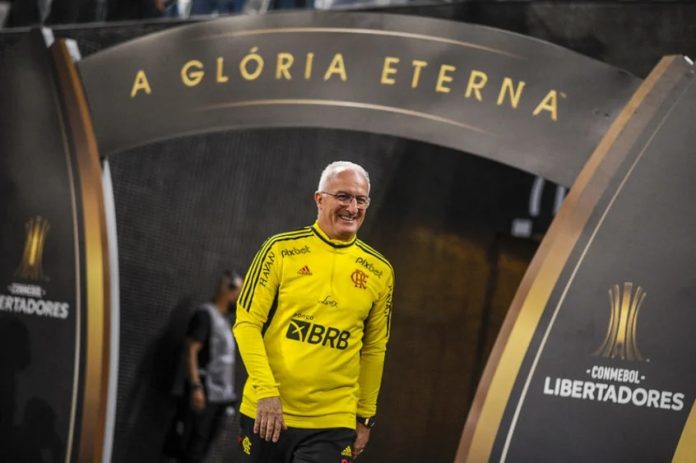 Goiás faz sondagem por Dorival Júnior, campeão da Libertadores e da Copa do Brasil