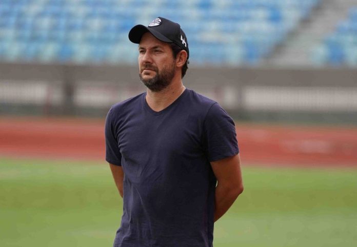 Lucas Oliveira técnico Goiânia Lucas Oliveira técnico Goiânia