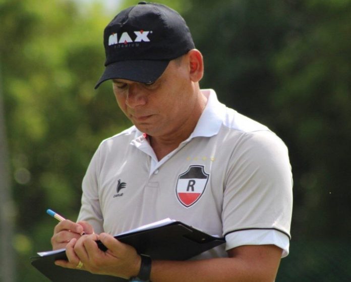 EDSON SILVA TÉCNICO FOTO RIVER PI