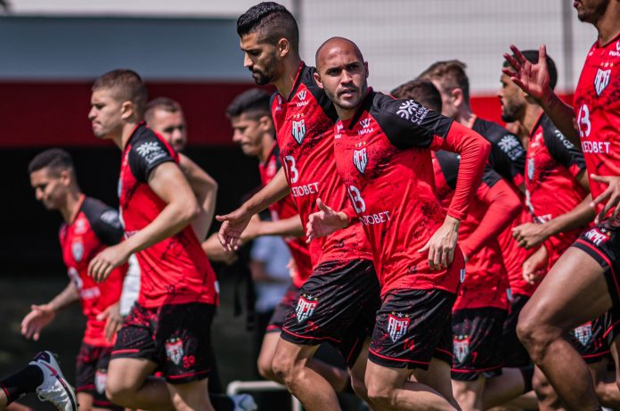 ELENCO ATLÉTICO GOIANIENSE NOVEMBRO FOTO ATLÉTICO (1)