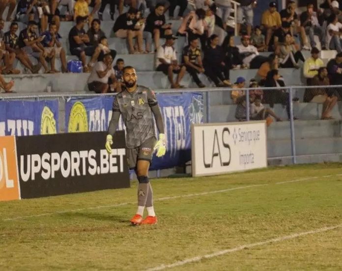 Gabriel Félix Aparecidense renova com mais um goleiro para 2023; preparador físico retorna Gabriel Félix Aparecidense renova com mais um goleiro para 2023; preparador físico retorna