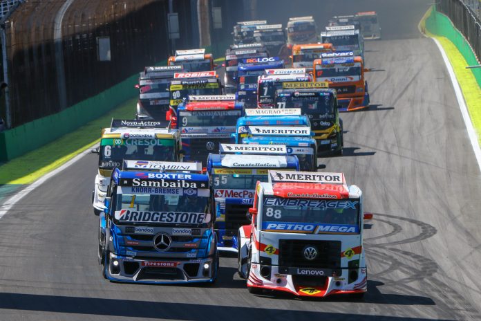 As emoções da corrida 1 da decisão da Copa Truck 2019 em Interlagos - Foto: Vanderley Soares/+Brasil
