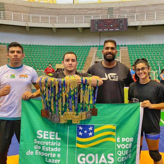 No Circuito Nacional Centro-Oeste de Wrestling, delegação goiana se destaca e conquista 15 medalhas No Circuito Nacional Centro-Oeste de Wrestling, delegação goiana se destaca e conquista 15 medalhas