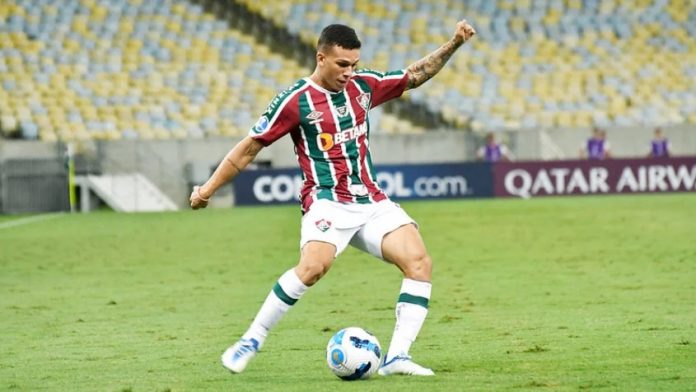 Goiás sonda Calegari e negócio com Fluminense se encaminha para acerto Goiás sonda Calegari e negócio com Fluminense se encaminha para acerto