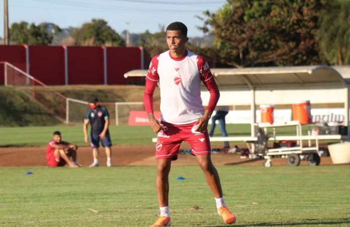 Depois de Mailson e Thiaguinho, Goiânia fecha com mais quatro jogadores (Matheus Barbosa)
