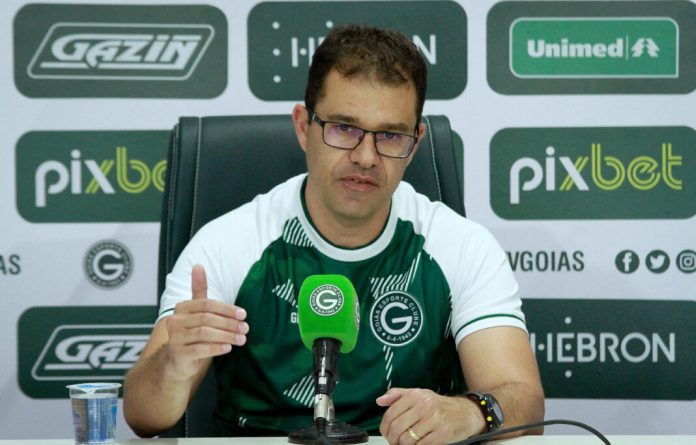 valdir júnior preparador goiás