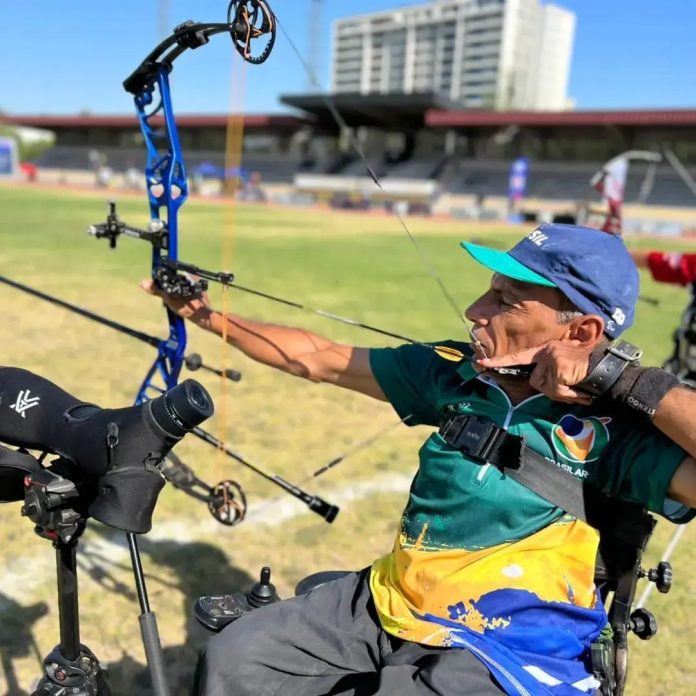 Helcio Perillo quebra mais uma marca e alcança 5º lugar mundial no tiro com arco Helcio Perillo quebra mais uma marca e alcança 5º lugar mundial no tiro com arco
