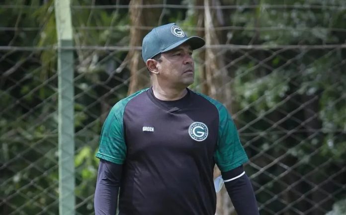Para sequência da temporada, Grêmio Anápolis fecha com o técnico Glauber Ramos, ex-Goiás Para sequência da temporada, Grêmio Anápolis fecha com o técnico Glauber Ramos, ex-Goiás