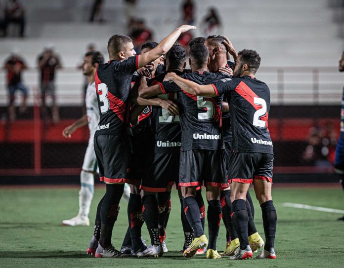 Atlético-GO deslancha na segunda etapa e bate o Morrinhos no Antônio Accioly Atlético-GO deslancha na segunda etapa e bate o Morrinhos no Antônio Accioly
