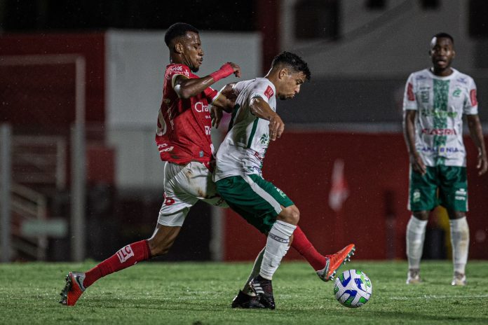 Com bastante emoção, Vila Nova derrota o Luverdense nos pênaltis e avança na Copa Verde Com bastante emoção, Vila Nova derrota o Luverdense nos pênaltis e avança na Copa Verde