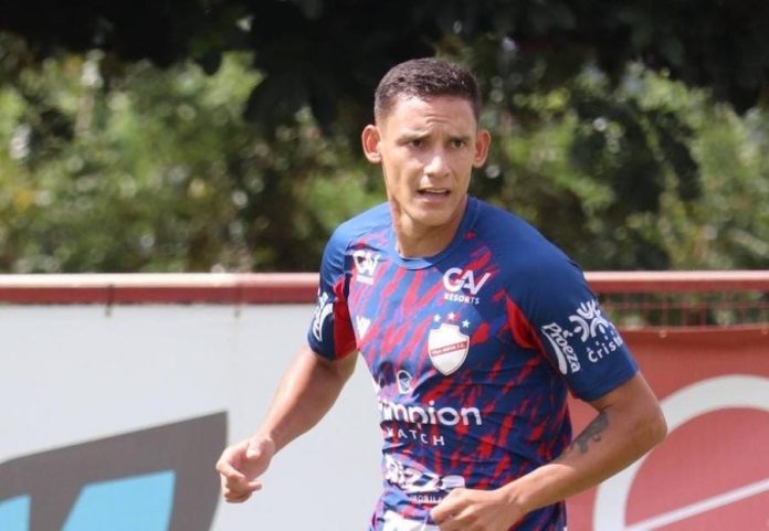 Everton Brito Vila Nova (1)