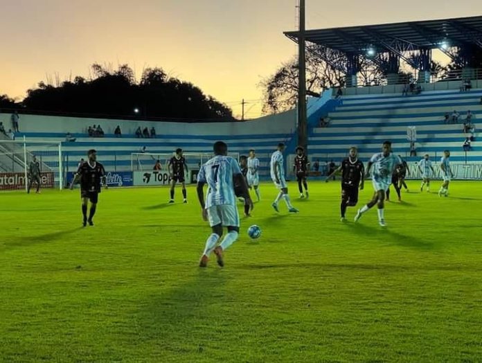 De virada, Crac perde para o Patrocinense e deixa a liderança do grupo na Série D De virada, Crac perde para o Patrocinense e deixa a liderança do grupo na Série D