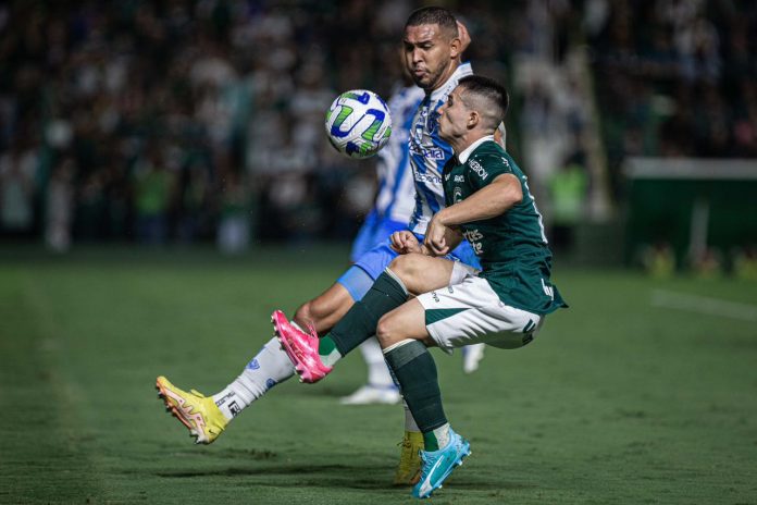 Goiás quebra seca de títulos e é o primeiro time goiano a conquistar a Copa Verde Goiás quebra seca de títulos e é o primeiro time goiano a conquistar a Copa Verde