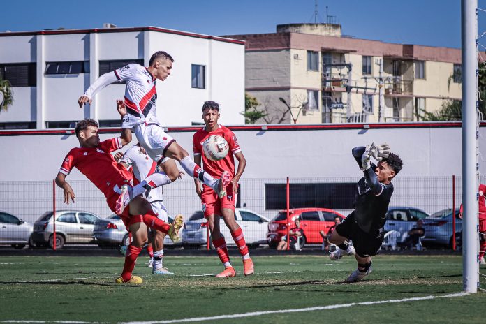 Goianão Sub-17 chega à última rodada, com liderança garantida do Atlético-GO Goianão Sub-17 chega à última rodada, com liderança garantida do Atlético-GO