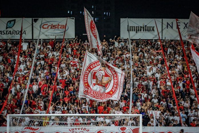Vila Nova ostenta quarta maior média de público em casa na Série B; Atlético-GO é o 12º Vila Nova ostenta quarta maior média de público em casa na Série B; Atlético-GO é o 12º