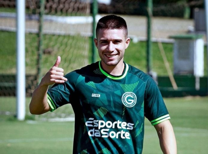 Atlético-GO faz proposta e se aproxima de acerto com Palacios, que estava no Goiás Atlético-GO faz proposta e se aproxima de acerto com Palacios, que estava no Goiás