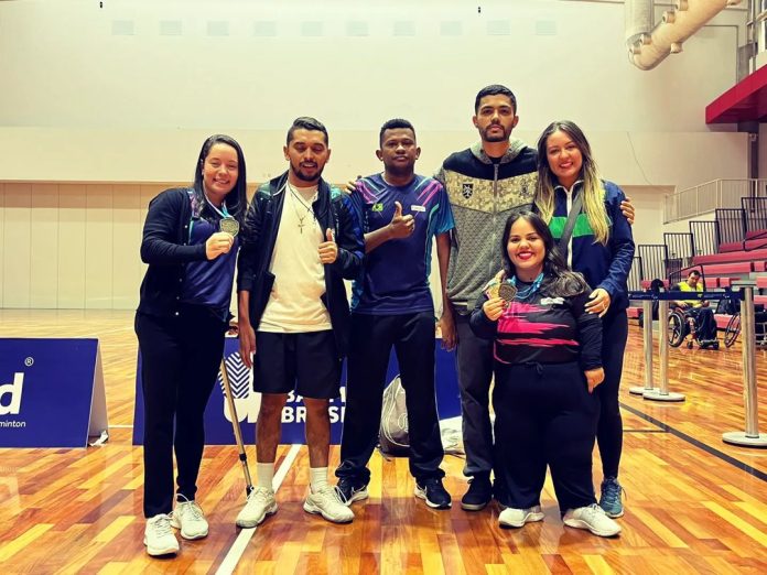 Goianos conquistam 15 medalhas, com quatro ouros, na II Etapa Nacional de Parabadminton Goianos conquistam 15 medalhas, com quatro ouros, na II Etapa Nacional de Parabadminton