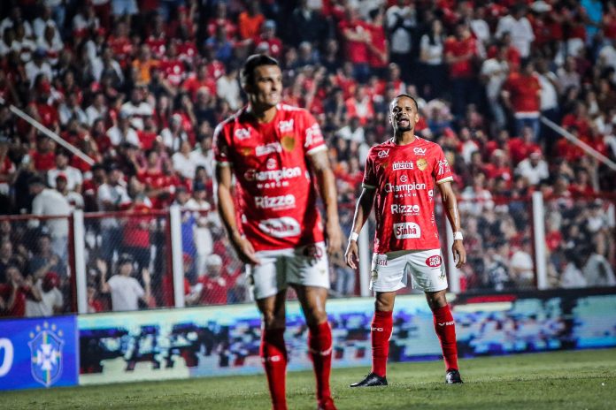 léo duarte e parede vila nova