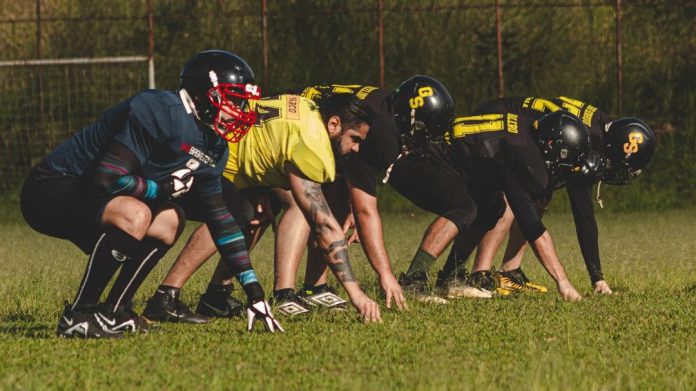 Após vaquinha, Goiânia Saints consegue viagem para enfrentar o Ocelots Futebol Americano