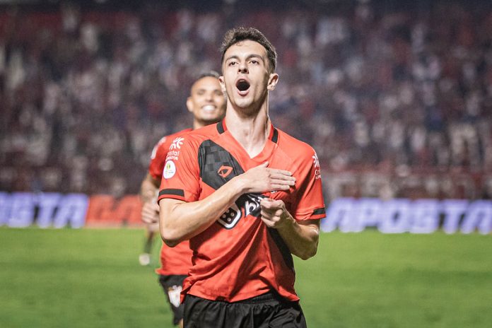 Fim da novela: Atlético-GO renova o contrato do meia-atacante Shaylon