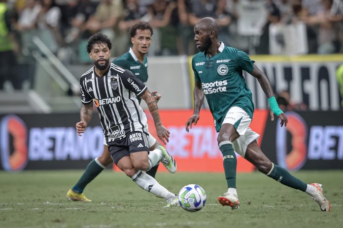 Goiás volta a jogar mal, até com um jogador a mais, e perde para o Atlético-MG Goiás volta a jogar mal, até com um jogador a mais, e perde para o Atlético-MG