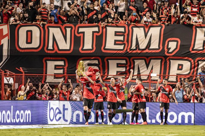 Atlético-GO entra no Top 7 de clubes com mais acessos no formato atual da Série B Atlético-GO entra no Top 7 de clubes com mais acessos no formato atual da Série B
