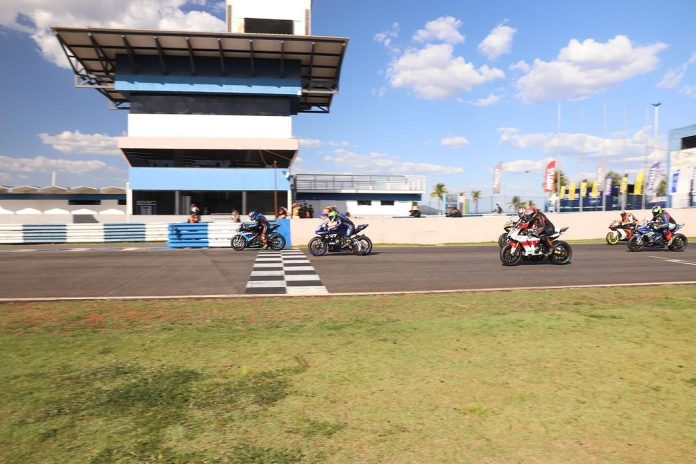 Moto 1000 GP inicia 6ª etapa, em Goiânia; confira os primeiros ganhadores Moto 1000 GP inicia 6ª etapa, em Goiânia; confira os primeiros ganhadores
