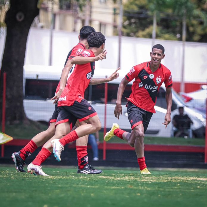 Atlético-GO avança e vai enfrentar Vila Nova na semifinal da Copa Goiás Sub-20 Atlético-GO avança e vai enfrentar Vila Nova na semifinal da Copa Goiás Sub-20