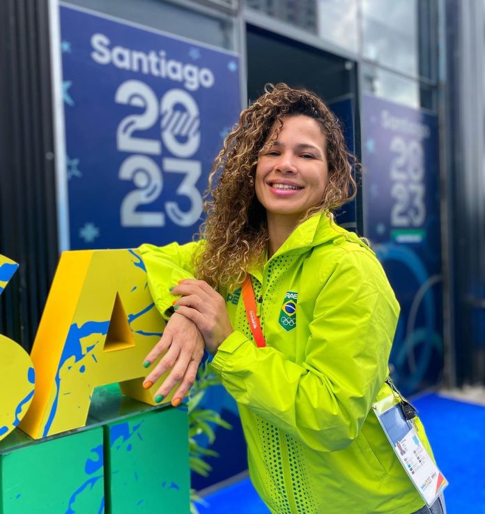 É ouro! Laís Nunes derrota adversária cubana e conquista medalha no wrestling do Pan É ouro! Laís Nunes derrota adversária cubana e conquista medalha no wrestling do Pan