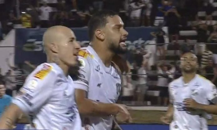 Carrasco do Vila Nova comemora gol à Capitão Nascimento:  Carrasco do Vila Nova comemora gol à Capitão Nascimento: