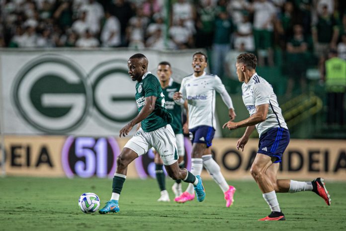 Faltando três jogos, Goiás chega a 99,8% de chances de rebaixamento na Série A Faltando três jogos, Goiás chega a 99,8% de chances de rebaixamento na Série A